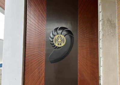 Customized Hand Carved Designs And Special Finishes